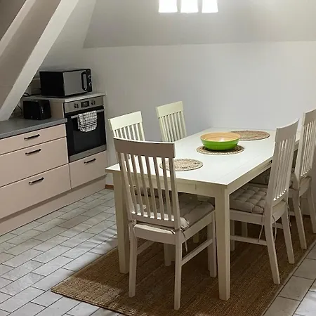Apartment Grosse Mit Altstadtnaehe